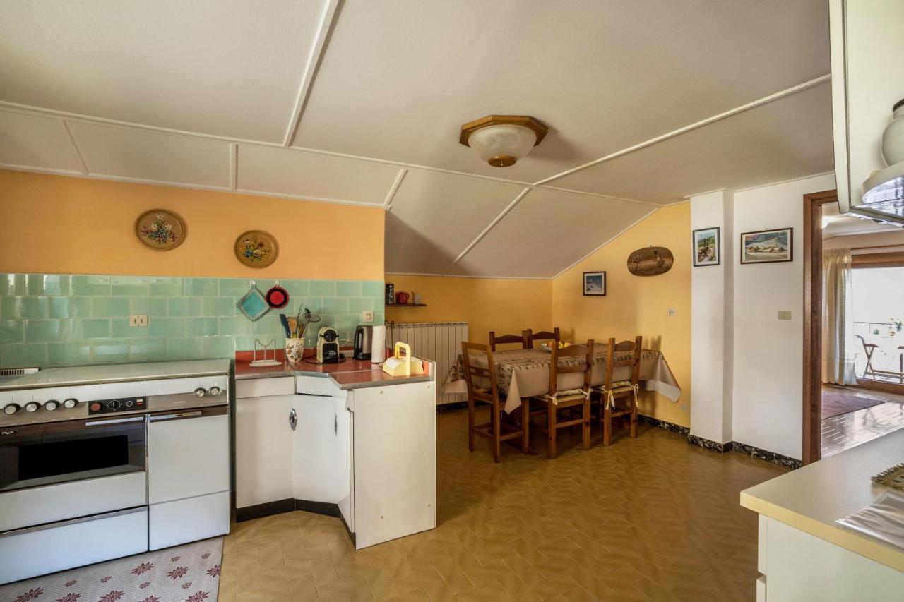 Apartamento La Mansarda Di Chiara E Silvio Trasquera Exterior foto